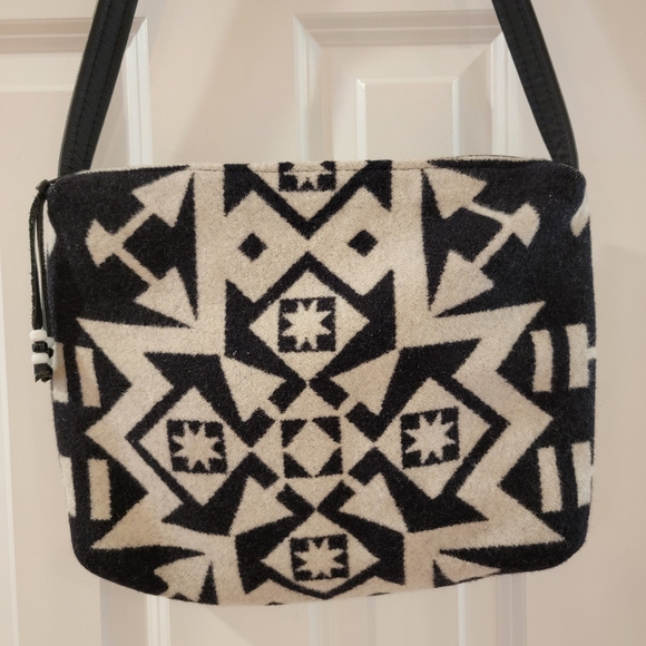 Timberline Ltd. Large Leather Crossbody Bag Genuine Pendleton Wool - Picture 2 of 12